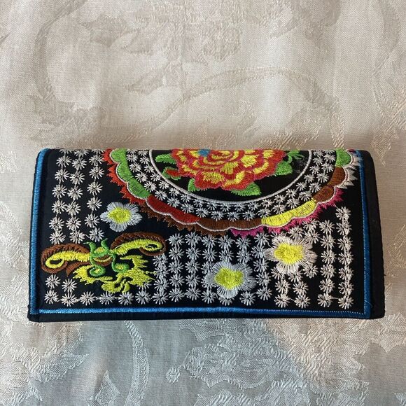 Embroidered Boho Artsy Festival Shoulder Bag & Wallet Set - Picture 2 of 13